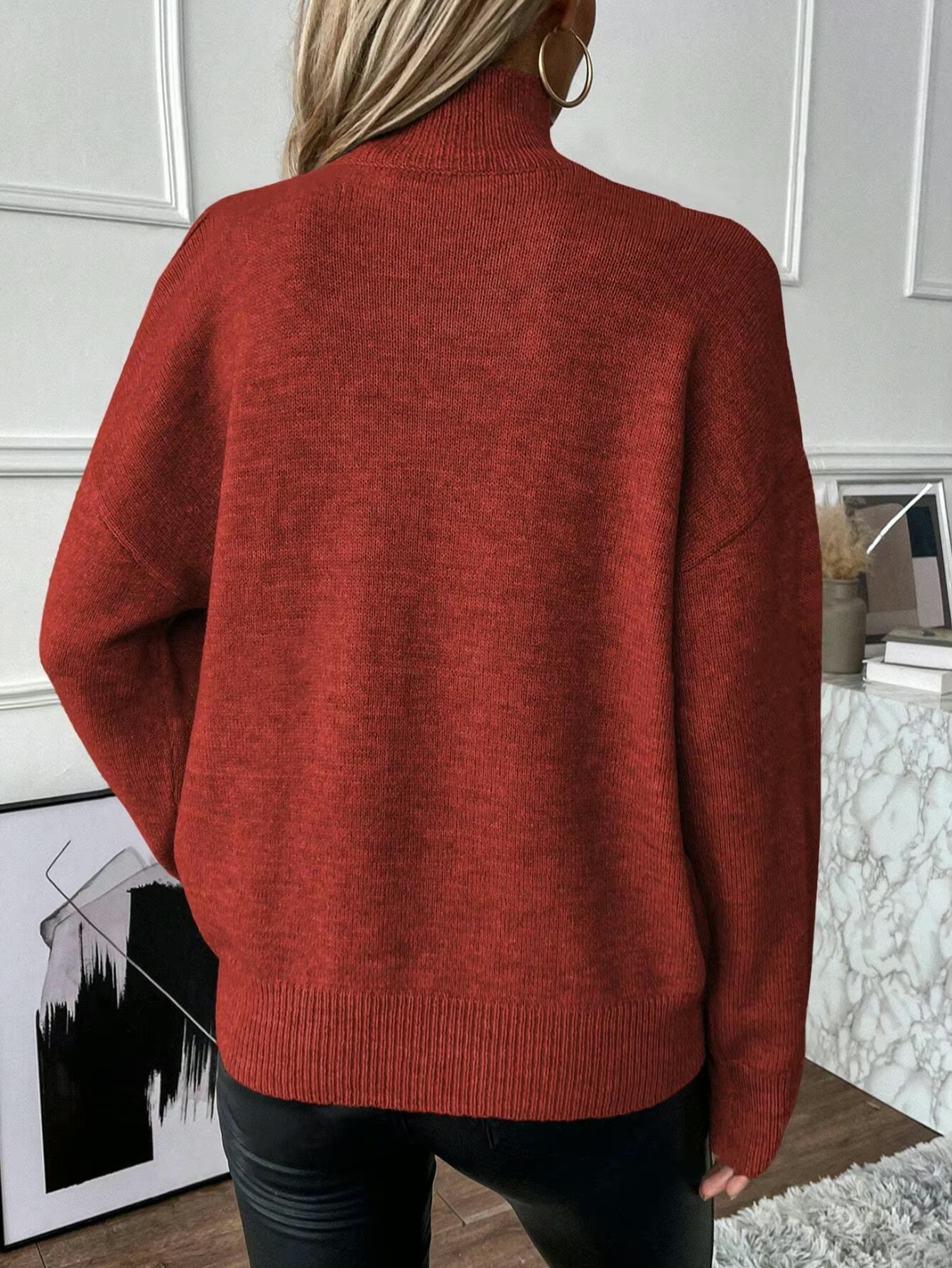 Women's V-neck elegant sweater